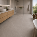 Vloertegel Botticelli Panna crème in moderne badkamer met douche en vrijstaand bad